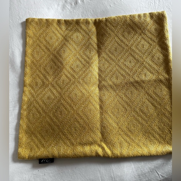 Throw pillow covers, set of two - Picture 2 of 4